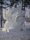 ice-sculp3.jpg (35563 bytes)